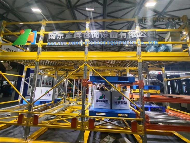 Smart Design Heavy Duty 4 Way Pallet Shuttle For Cold Room Storage in HANNOVER MESSE Shanghai